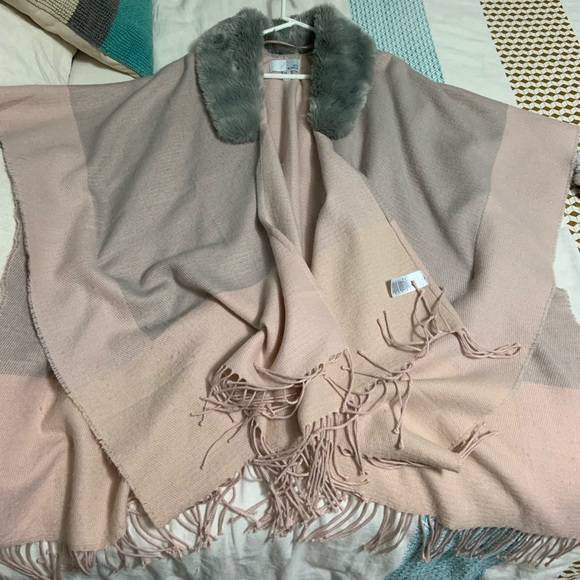 Poncho! - Picture 2 of 5